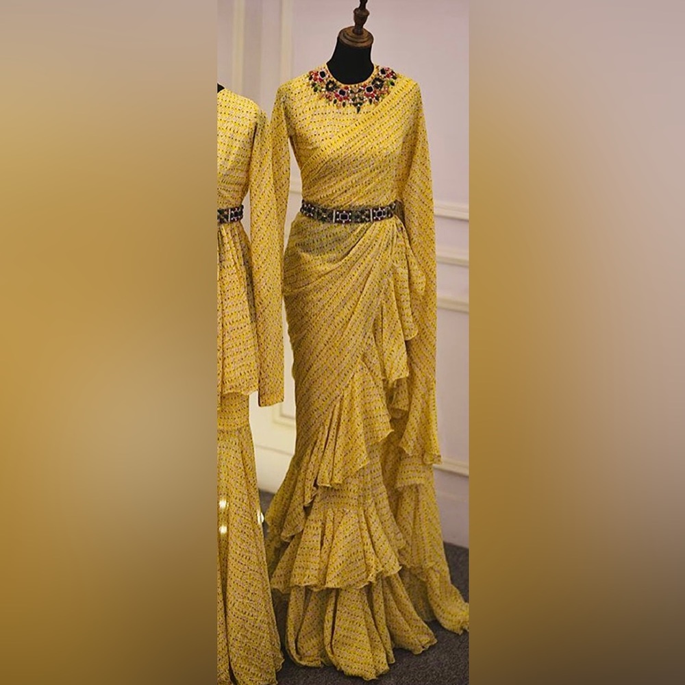 Designer Beautiful Ruffle Saree - Picture 2 of 5